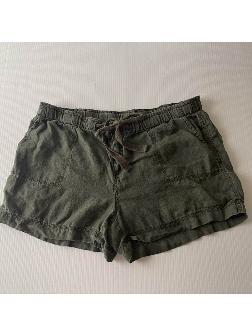 JCP Shorts Womens Size Large 100% Linen Four Pocket With Drawstring Button